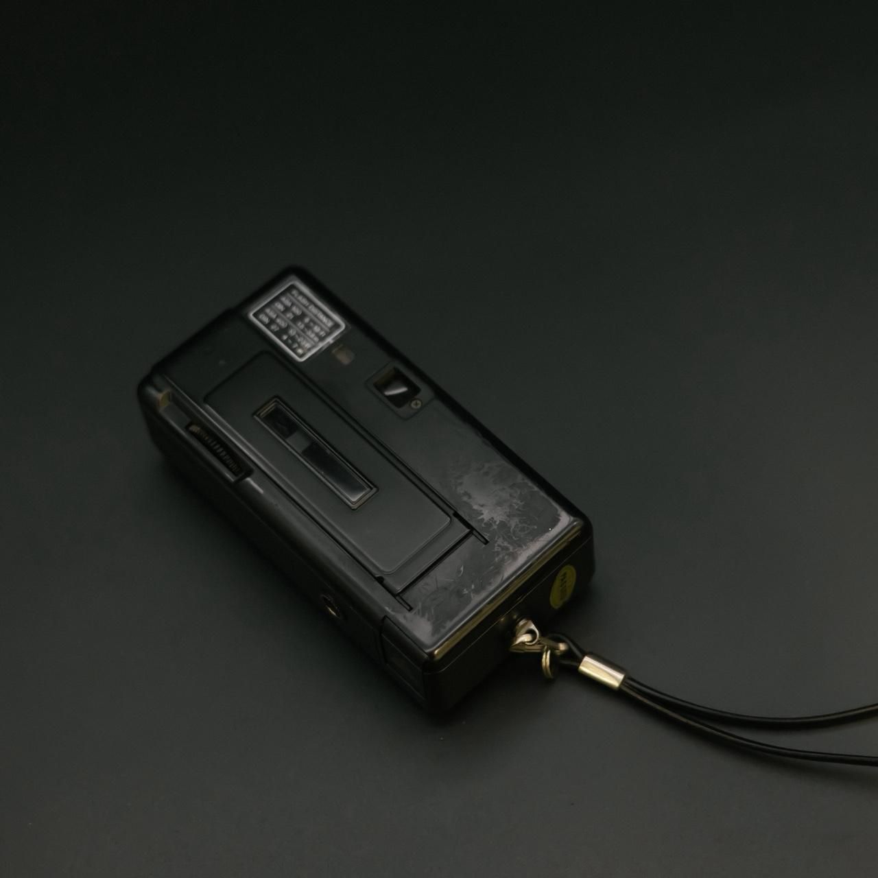 Camera: Boots 400 - Image 2