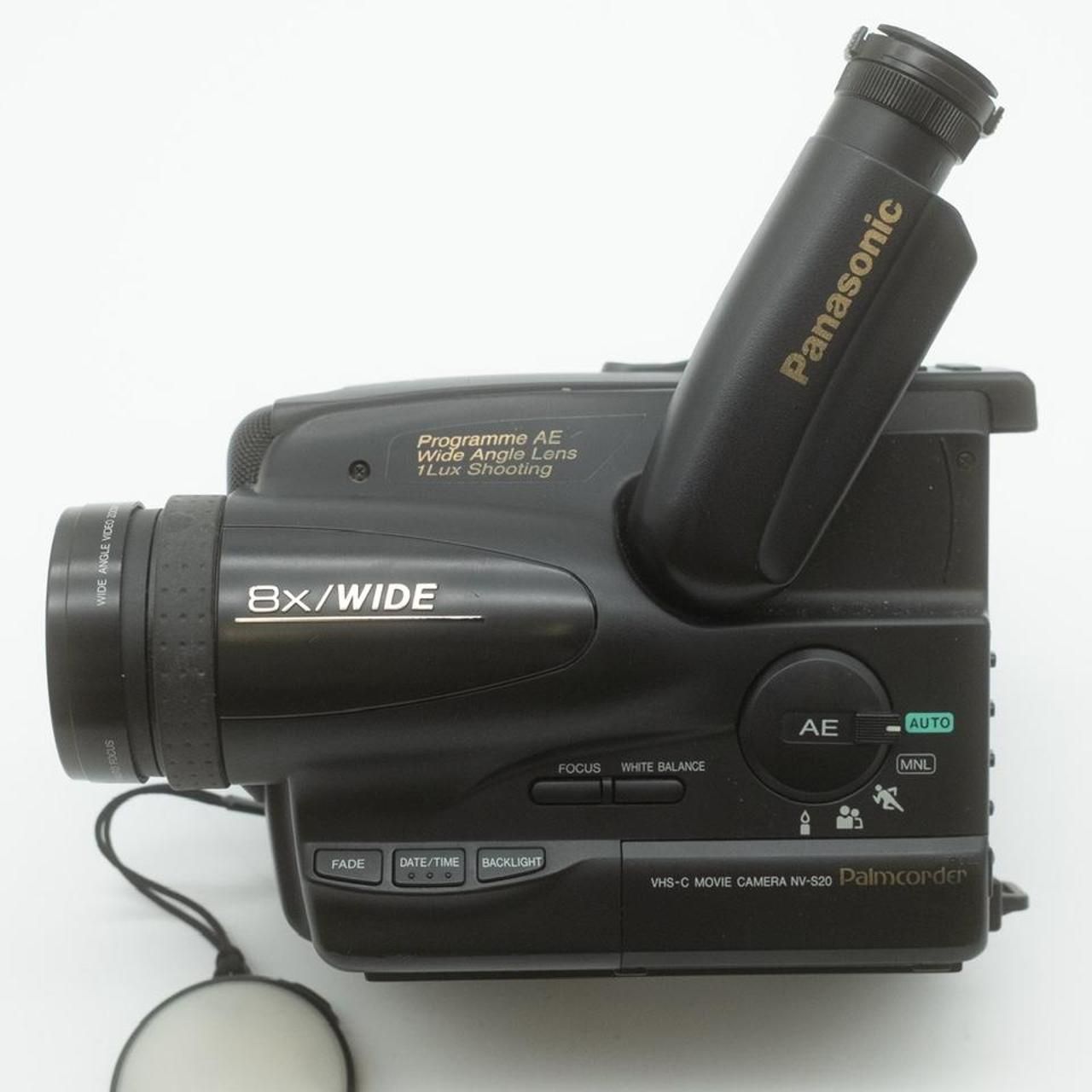 Panasonic camcorder - UNTESTED <BR> sold purely for interior design<BR> DO NOT ASK IF IT WORKS - Image 6