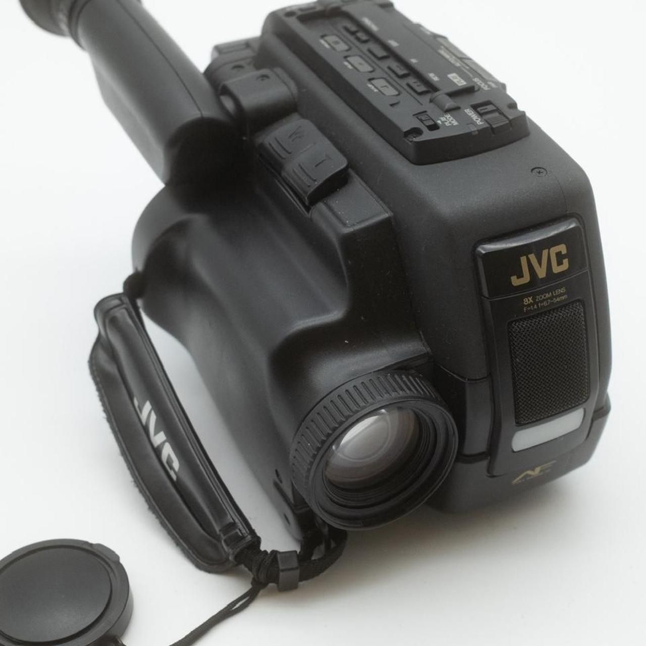 JVC camcorder - UNTESTED - sold purely for interior design - DO NOT ASK IF IT WORKS - this is sold a - Image 2