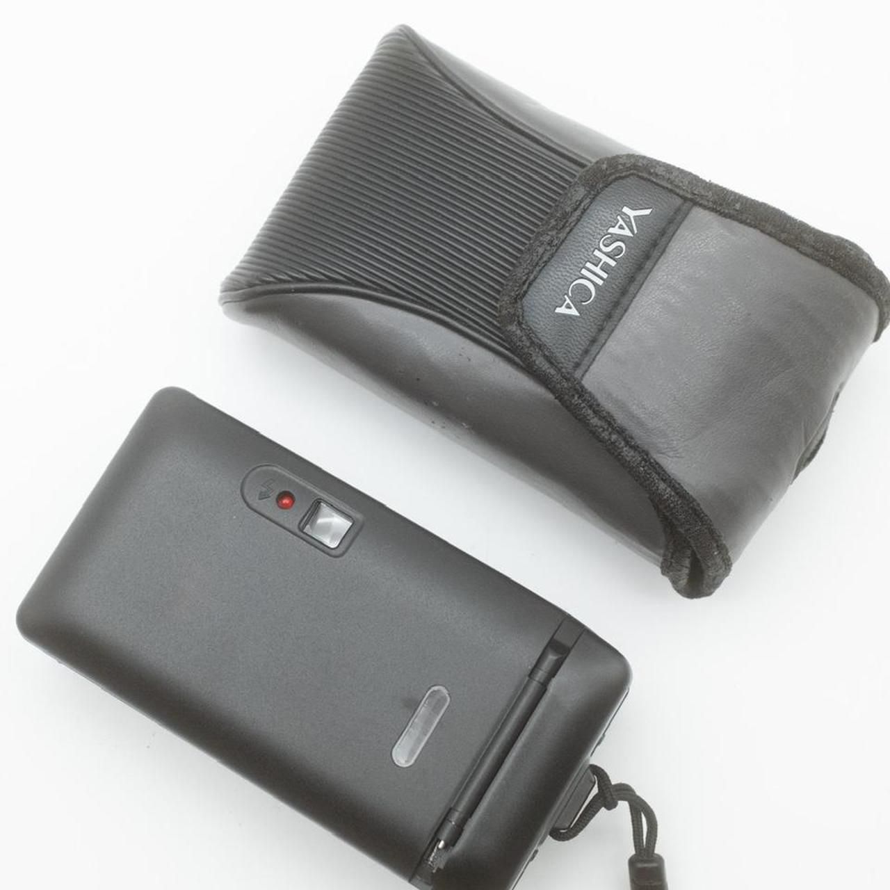 Camera: Yashica J-Mini - Image 2