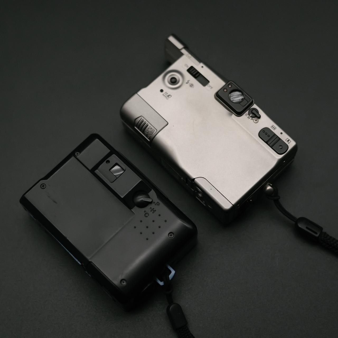 MEGA DEAL: 2 cameras for the price of 1 - Image 3