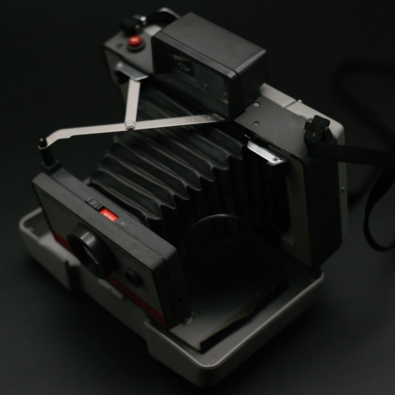 Polaroid 104 - UNTESTED - sold purely for interior design - DO NOT ASK IF IT WORKS - this is sold as - Image 6