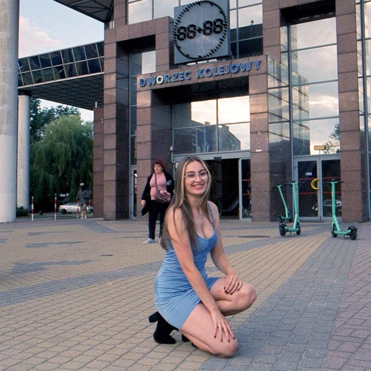 Camera: Minolta AF-E - Image 7