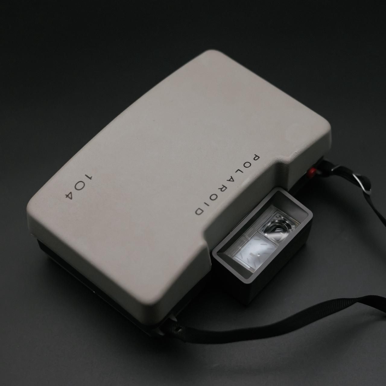 Polaroid 104 - UNTESTED - sold purely for interior design - DO NOT ASK IF IT WORKS - this is sold as - Image 7