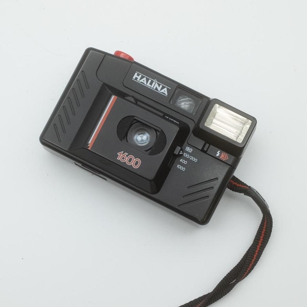 Camera: Halina 1600