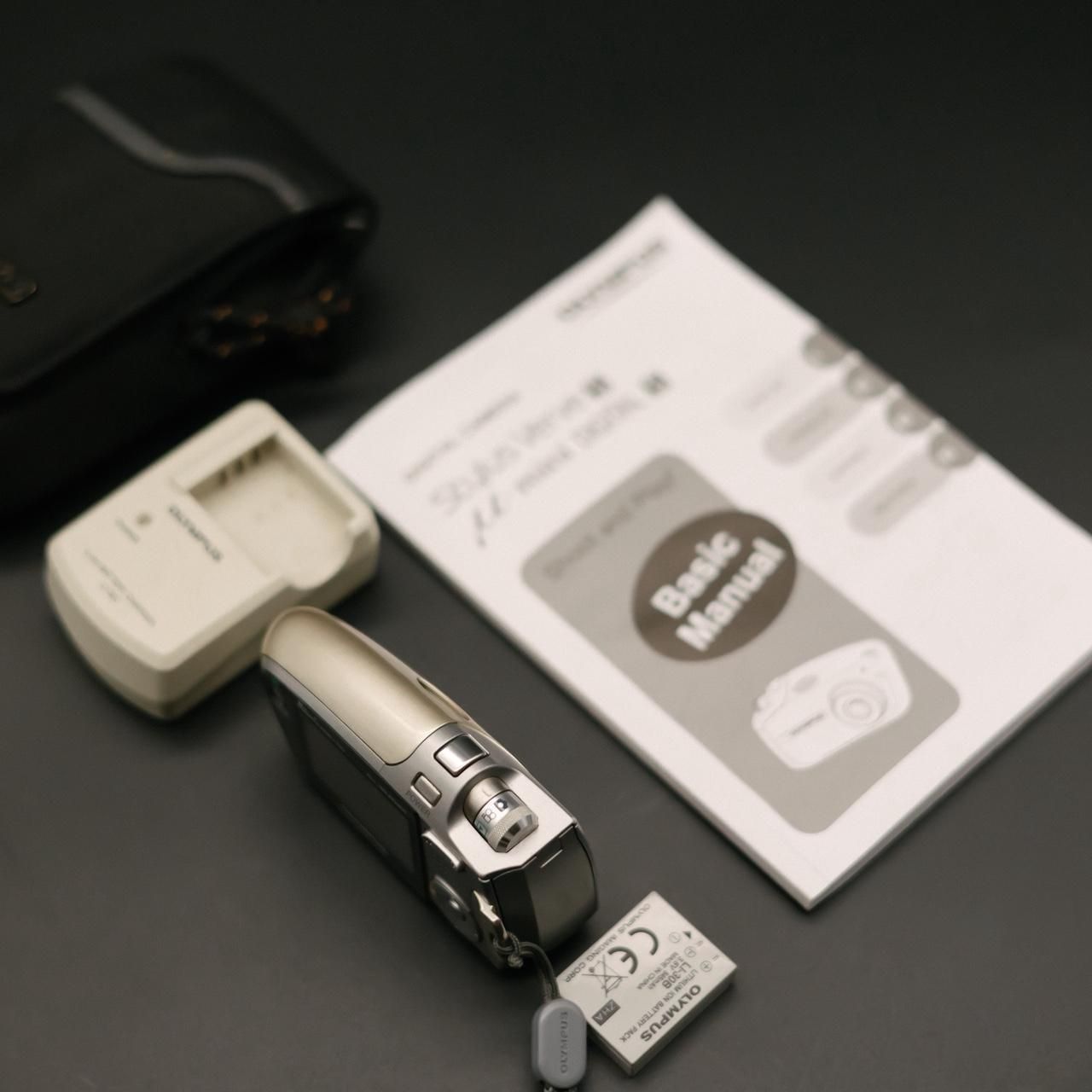 Camera: Olympus U-Mini (Digital MJU) - Image 3