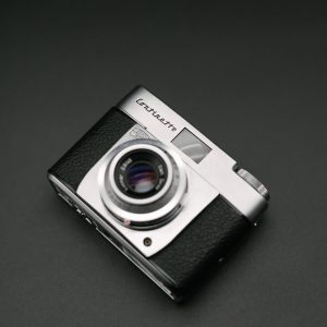 Camera: Zeiss Ikon Continette