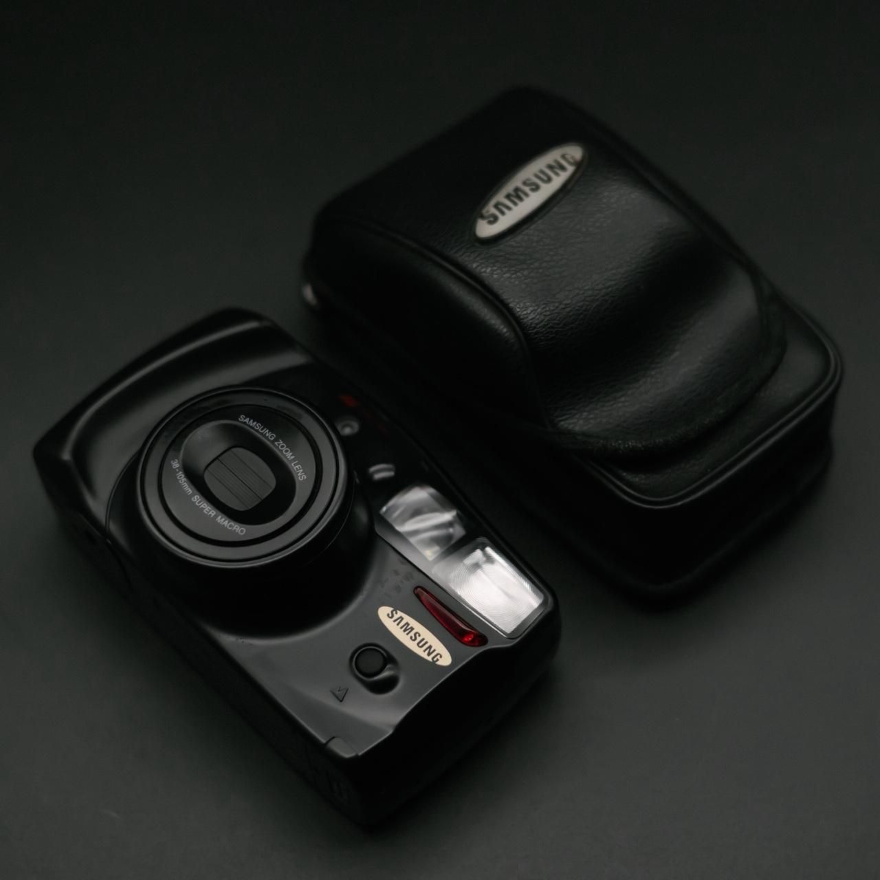 Camera: Samsung AF1050 Zoom